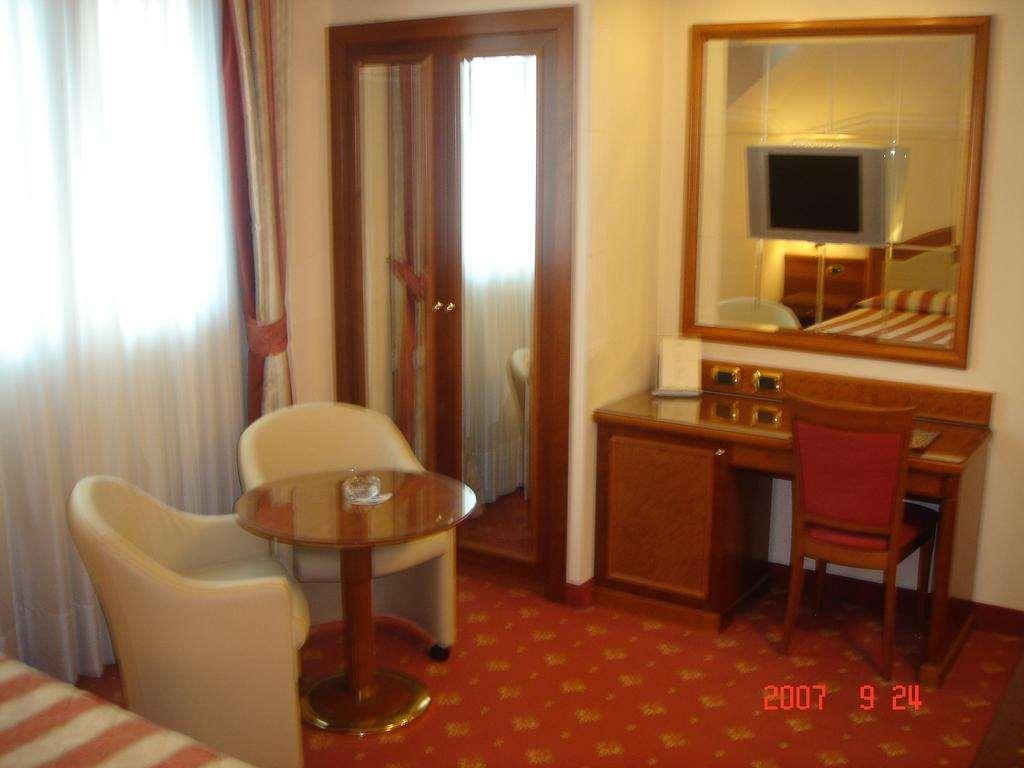 Albergo Corona Domodossola Habitación foto